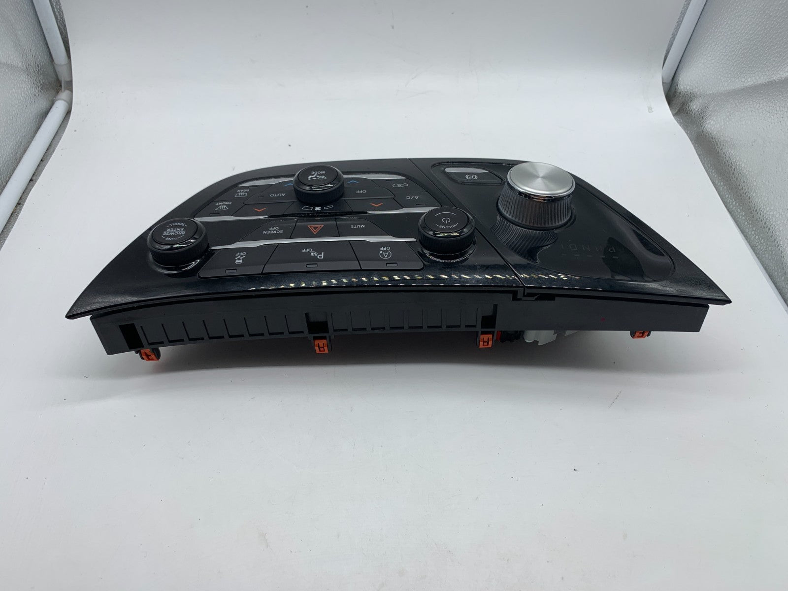 2018-2020 Chrysler Pacifica Climate Control 3 Zone AC Heater Unit OEM D03B37002