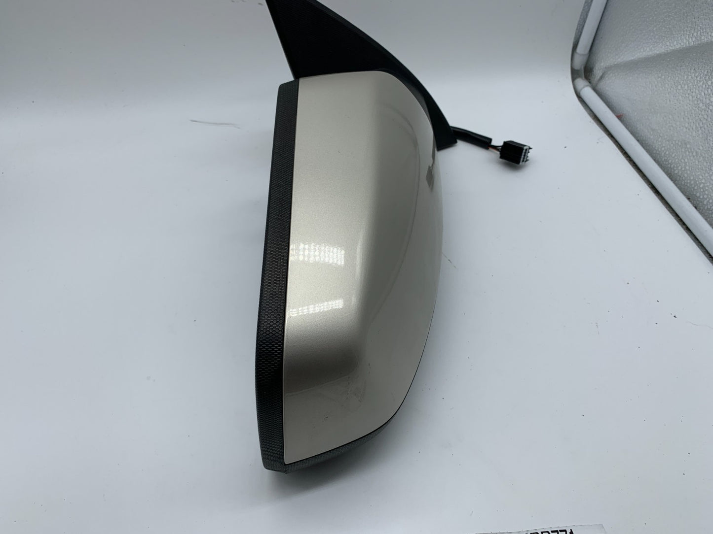 2015-2017 Chevrolet Equinox Passenger Side View Power Door Mirror OEM A01B51003
