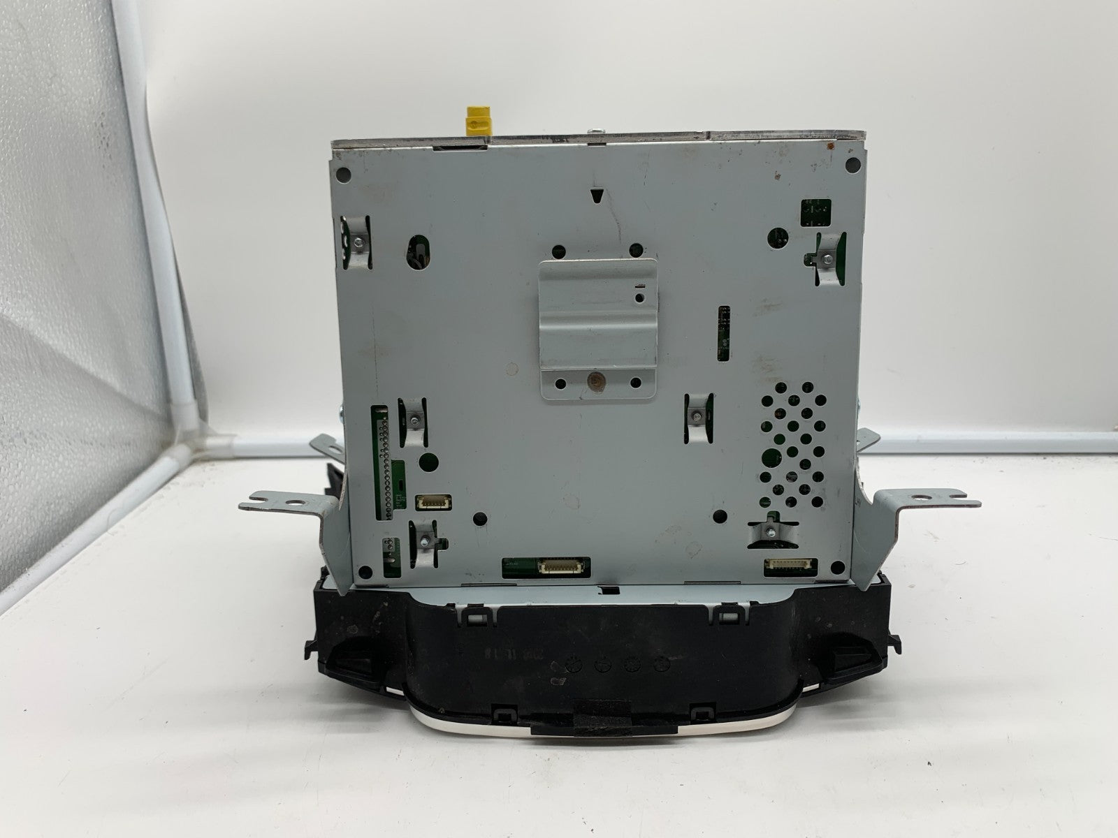 2016-2017 Hyundai Elantra AM FM CD Player Radio Receiver OEM C04B37001