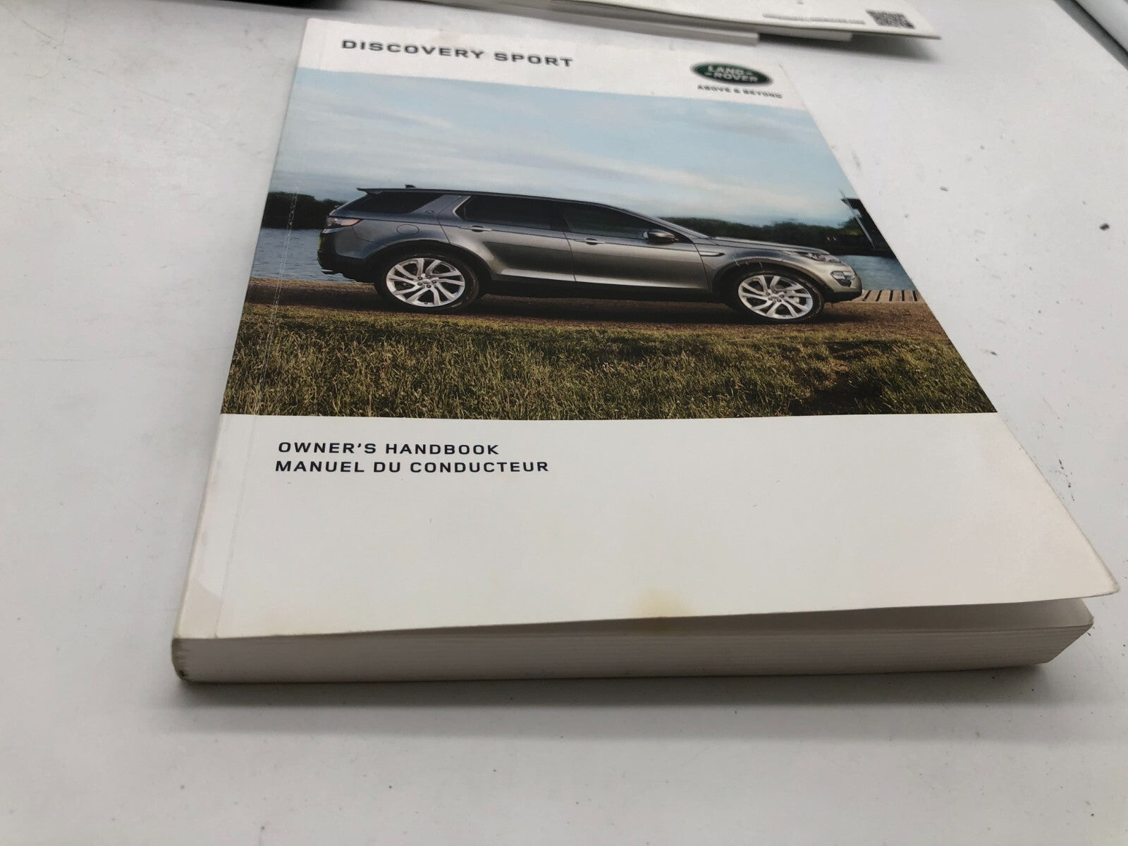 2017 Land Rover Discovery Sport Owners Manual Set with Case OEM A02B21003