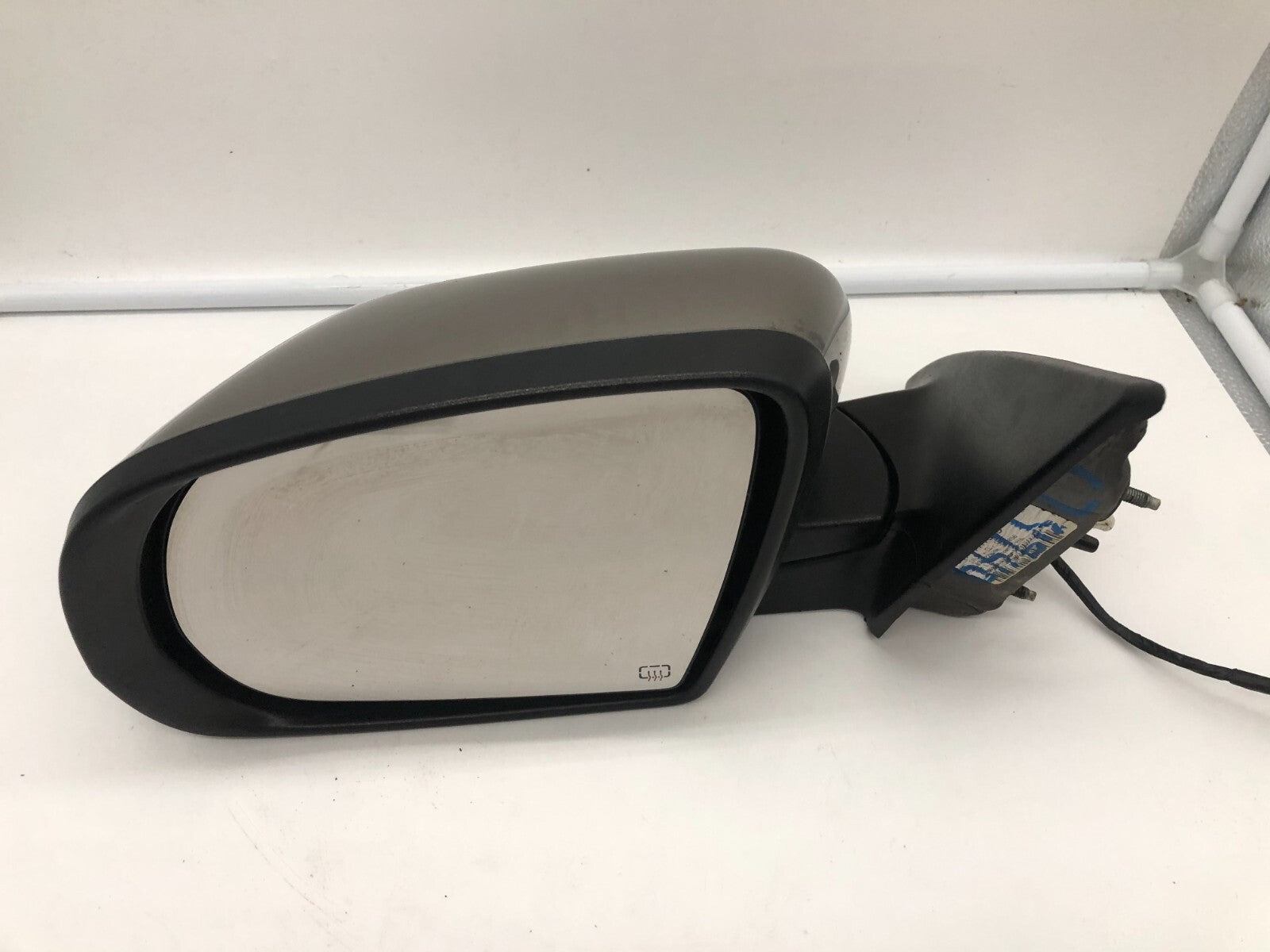 2014-2021 Jeep Cherokee Driver Side View Power Door Mirror Gray OEM D01B32001