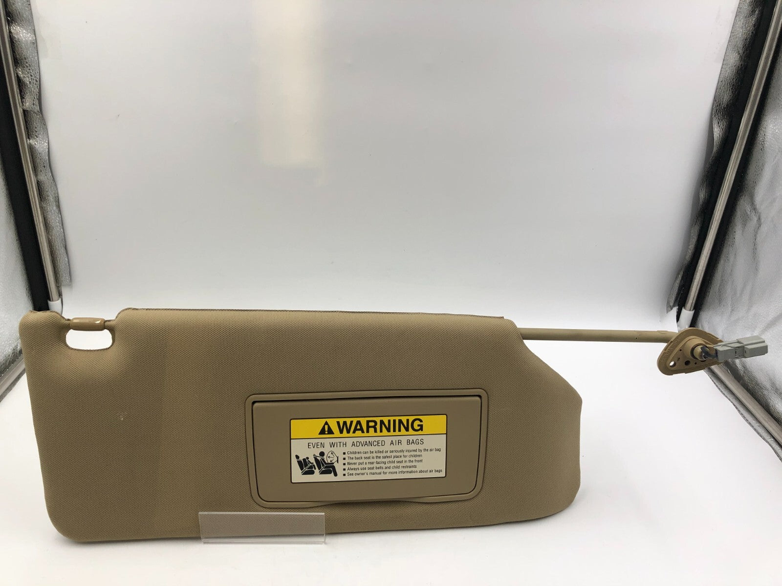 2006-2010 Honda Odyssey Passenger Sun Visor Brown Illuminated OEM C04B66001