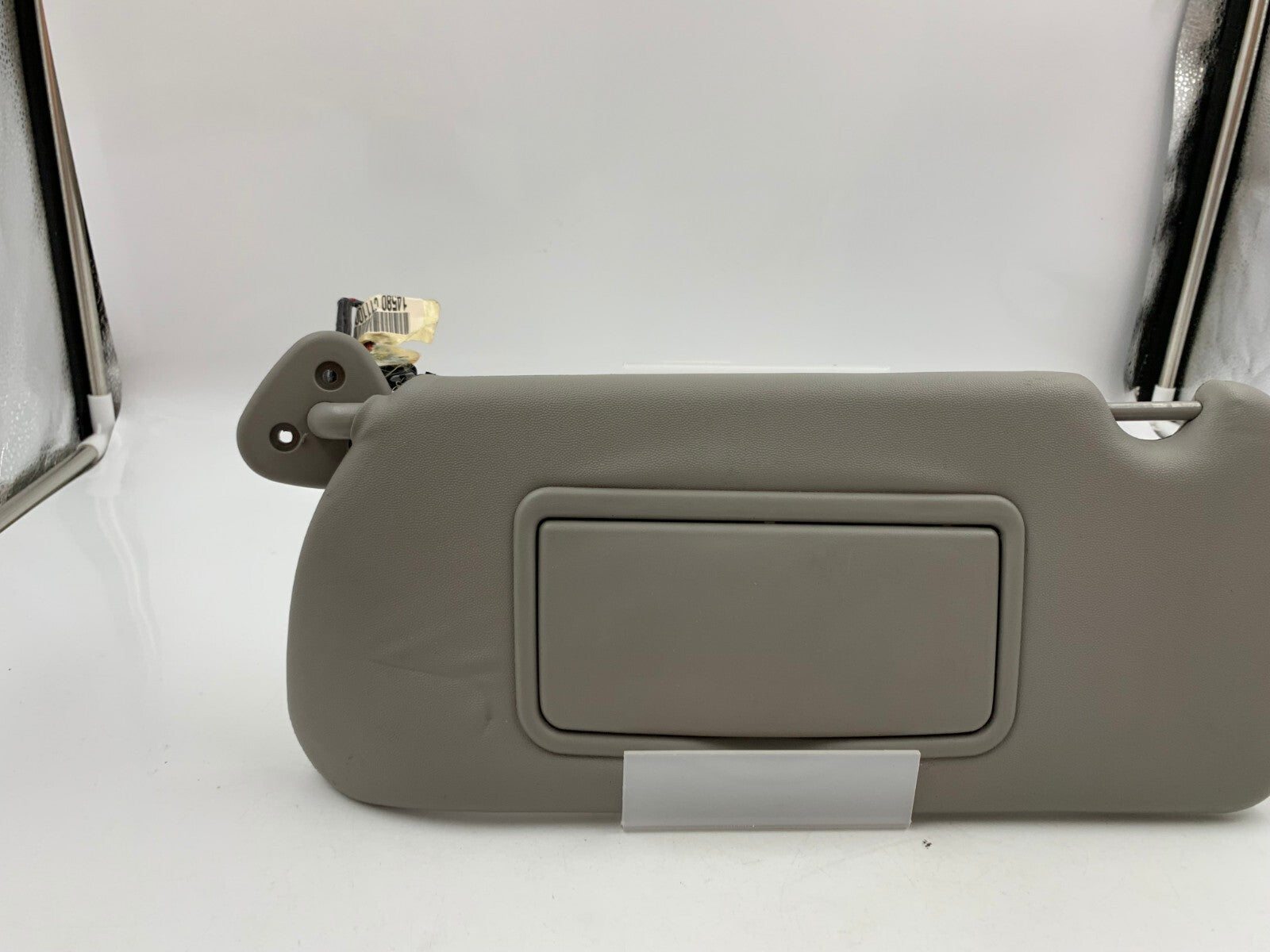 2003-2007 Cadillac CTS Driver Sun Visor Gray Illuminated OEM D02B70011