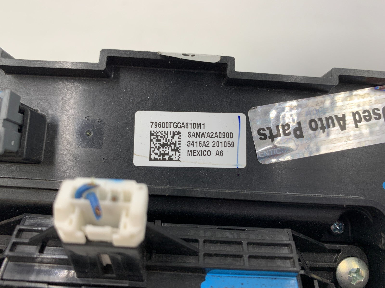 2017-2018 Honda Civic AC Heater Climate Control OEM E01B14025