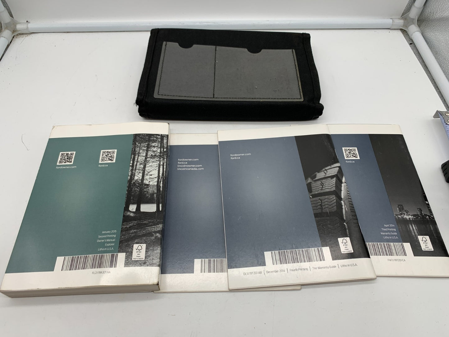 2015 Ford Explorer Owners Manual Set with Case OEM