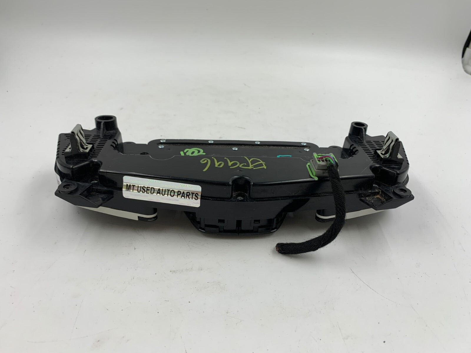 2014-2016 Buick Lacrosse AC Heater Climate Control Unit OEM D02B69006