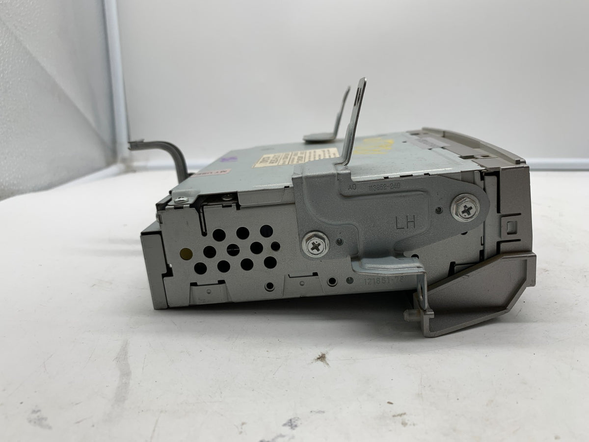 2005-2007 Toyota Avalon Center Console Radio AM FM CD Radio Receiver OEM