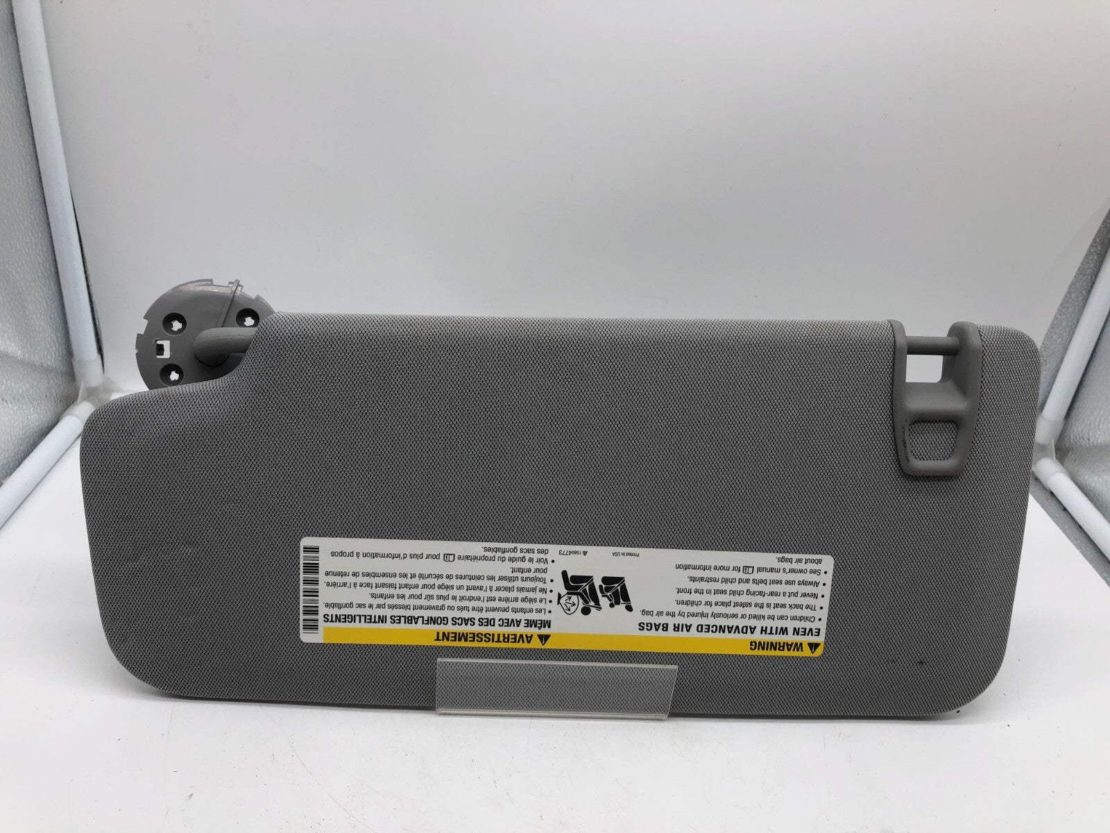 2017-2022 Chevrolet Trax Passenger Sun Visor Gray Illuminated OEM C02B54004