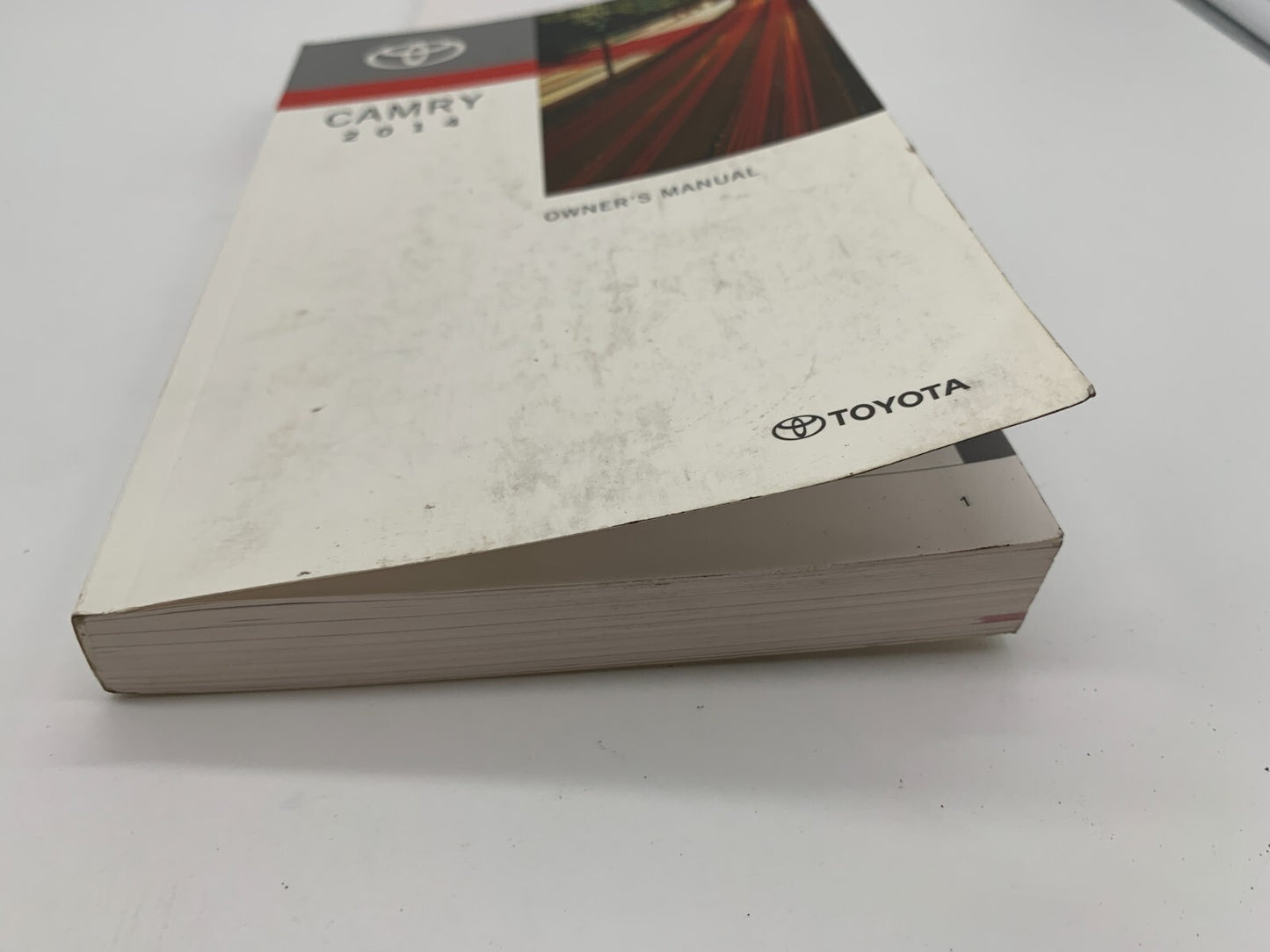 2014 Toyota Camry Owners Manual Set OEM D03B10005