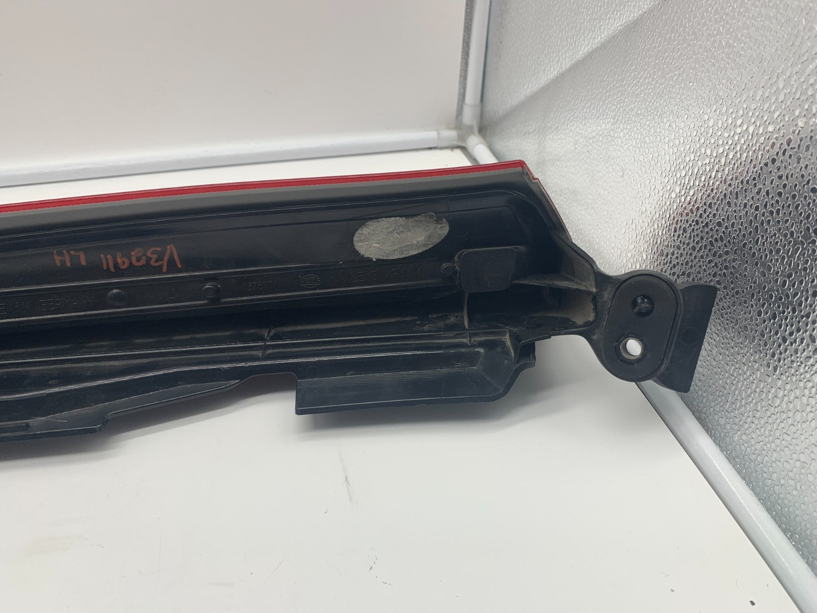 2003-2006 Volvo XC90 Driver Side Upper Tail Light Taillight OEM C03B07055