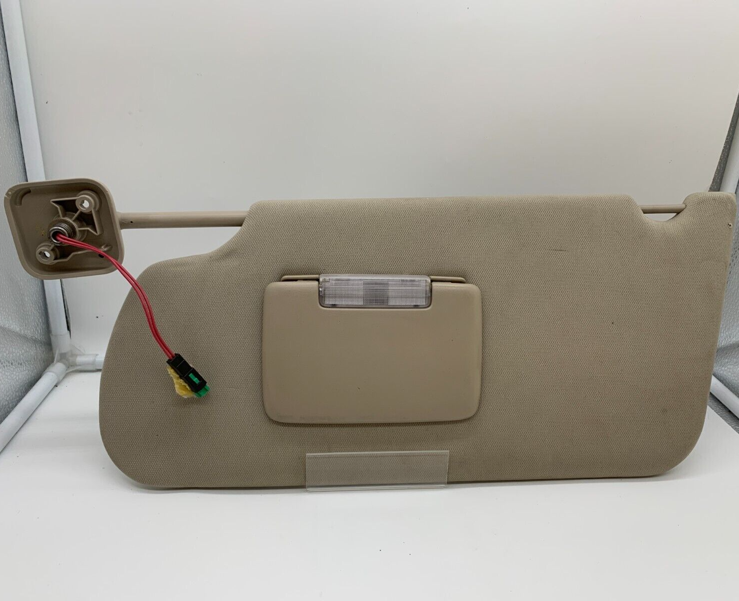 2009-2012 Ford Flex Driver Sun Visor Beige Illuminated OEM B03B25072