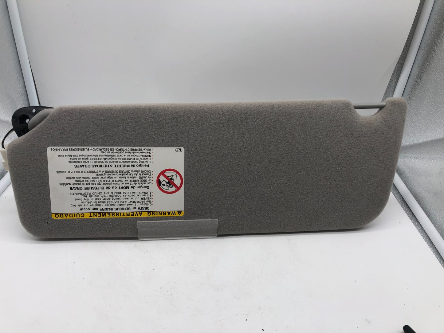 2005-2010 Toyota Sienna Passenger Sun Visor Gray Illuminated OEM A01B46003