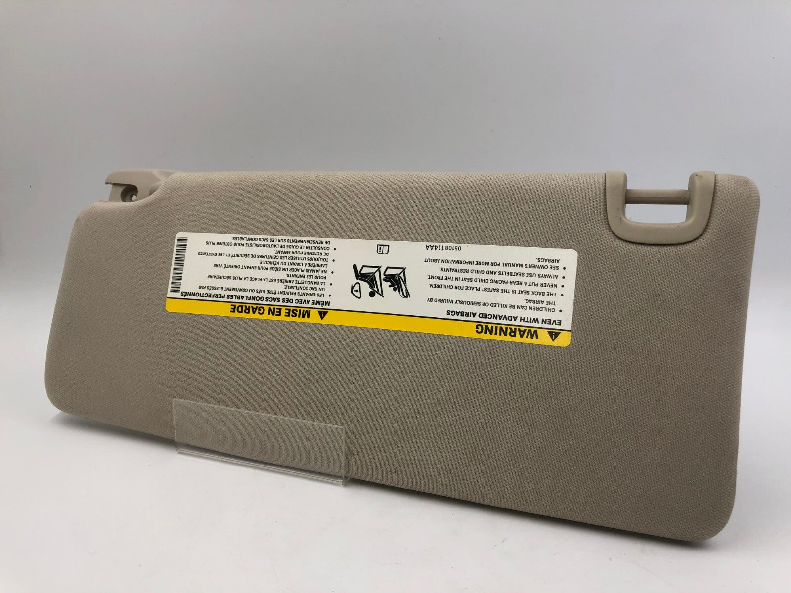 2015 Chrysler 200 Passenger Sun Visor Illuminated Cream OEM D02B09035