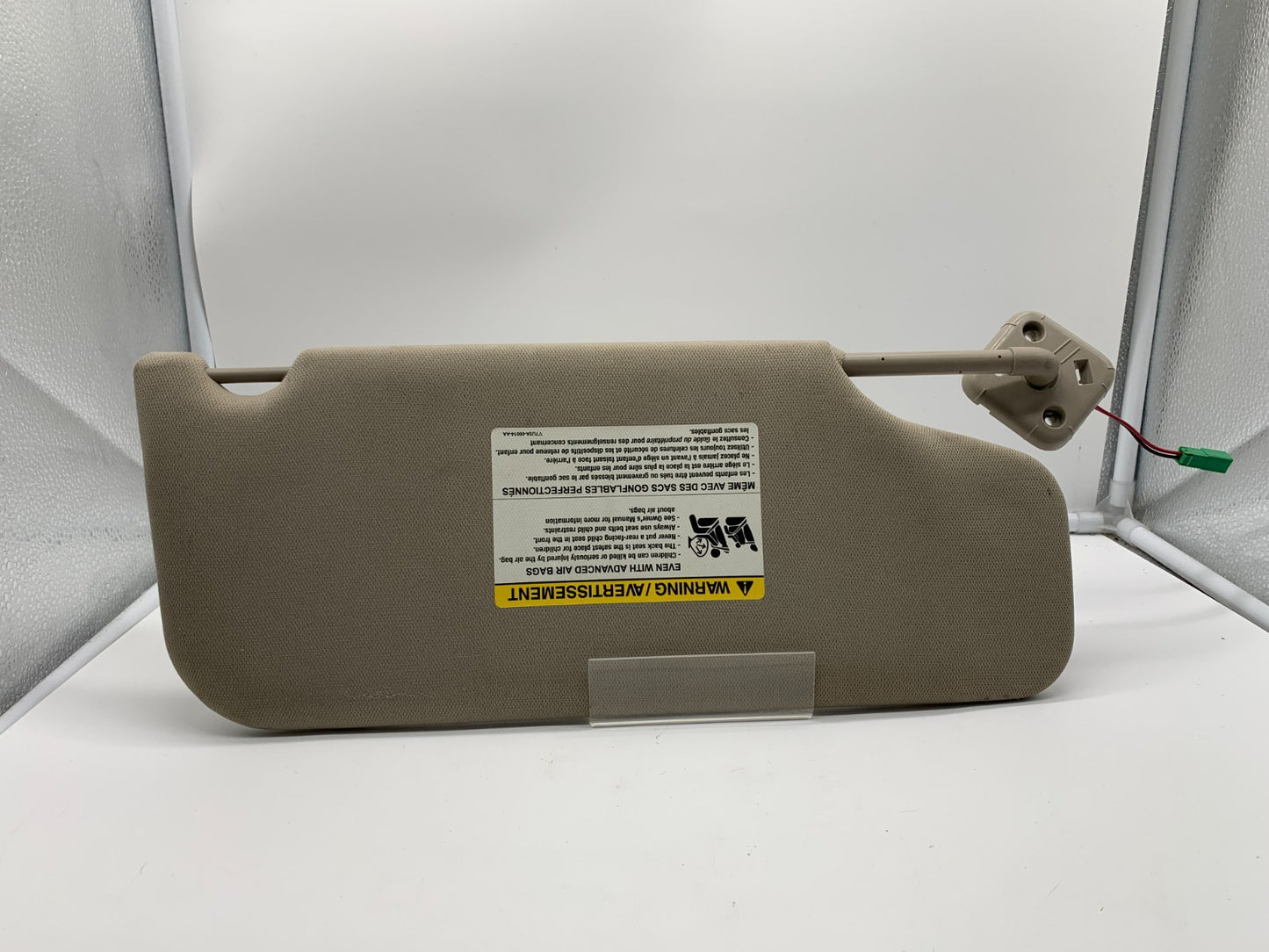 2010-2011 Ford Taurus Driver Sun Visor Tan Illuminated OEM B04B36008
