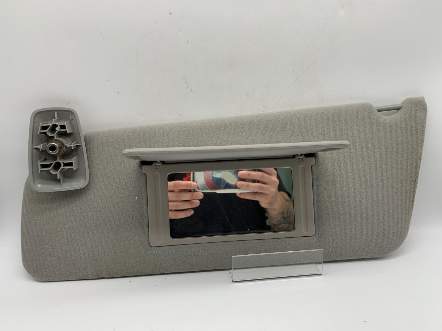 2004-2008 Ford F-150 Driver Sun Visor Gray OEM D03B33041