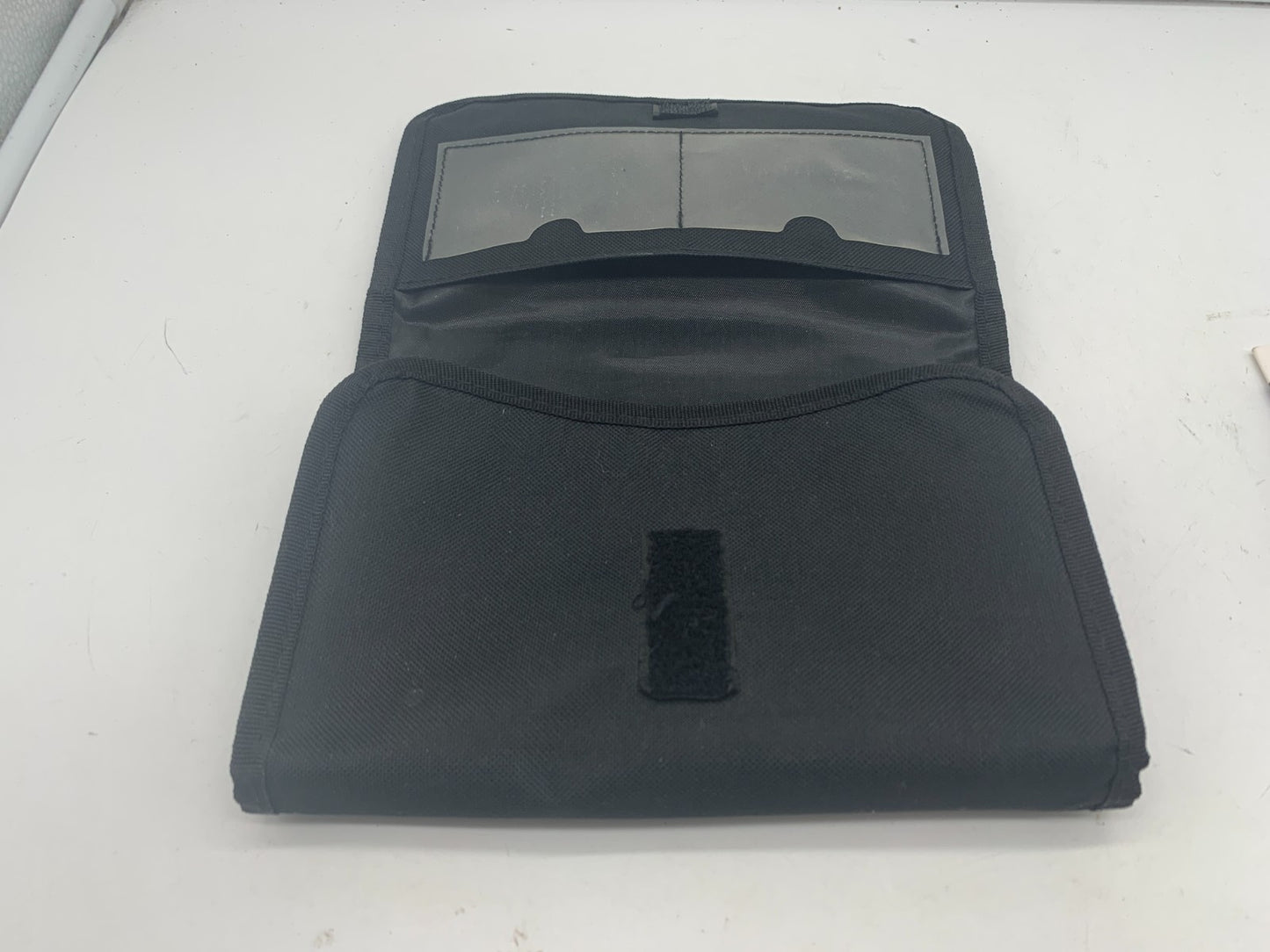 2017 Ford Taurus Owners Manual Set with Case OEM B03B38008