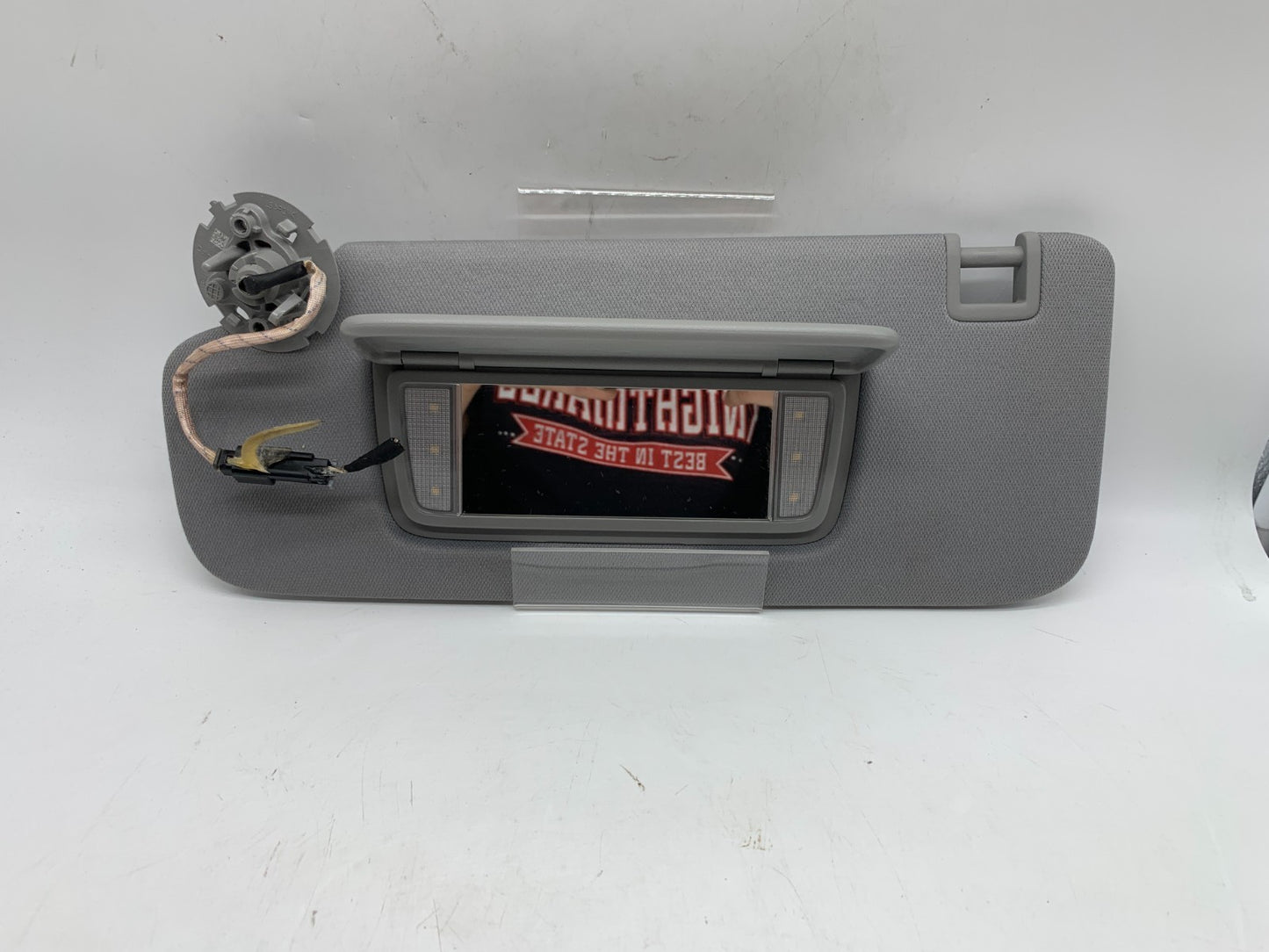2018-2019 Chevrolet Equinox Driver Sun Visor Illumination Gray OEM D03B20001