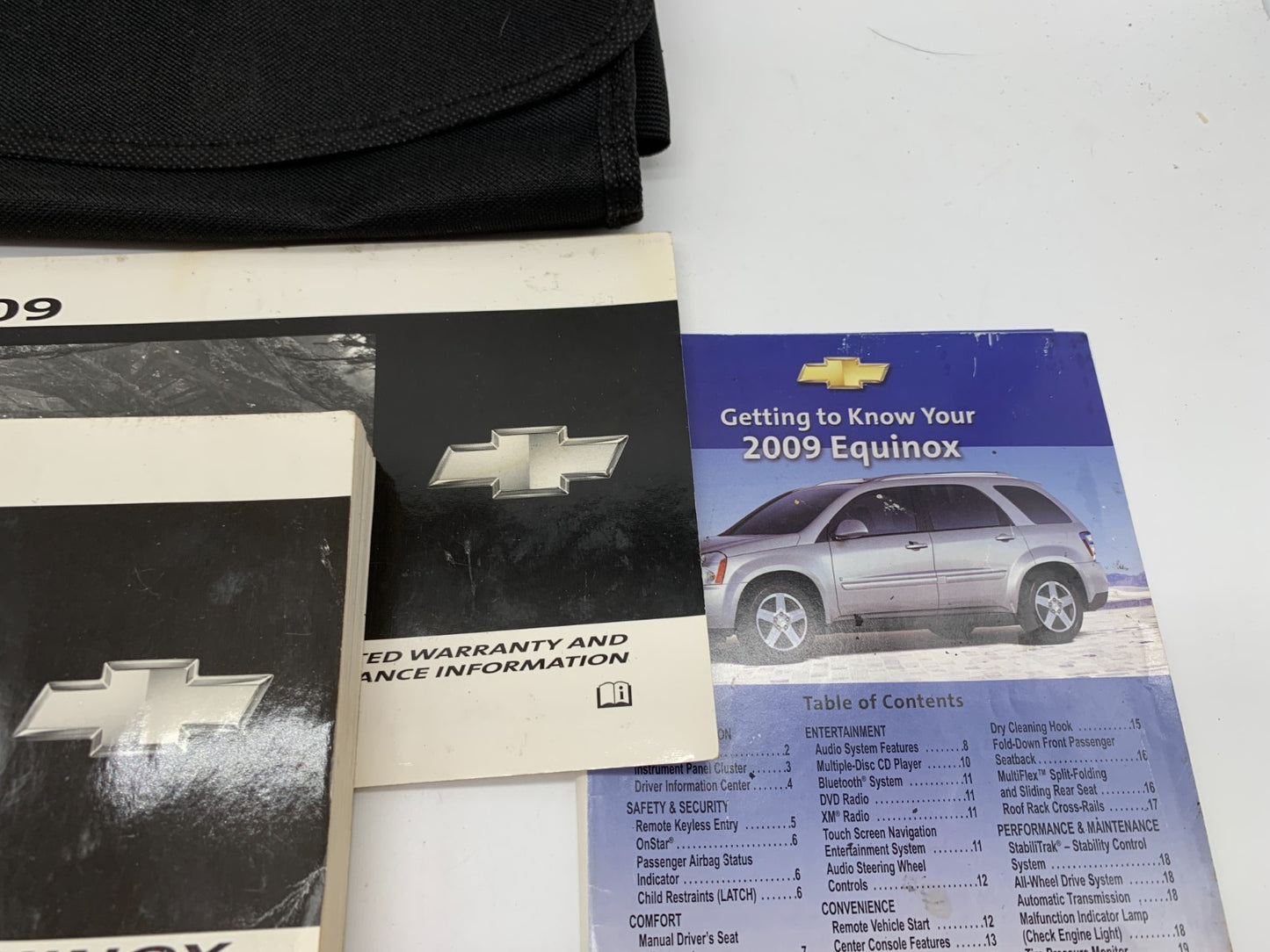 2009 Chevrolet Equinox Owners Manual Set with Case OEM B01B04048