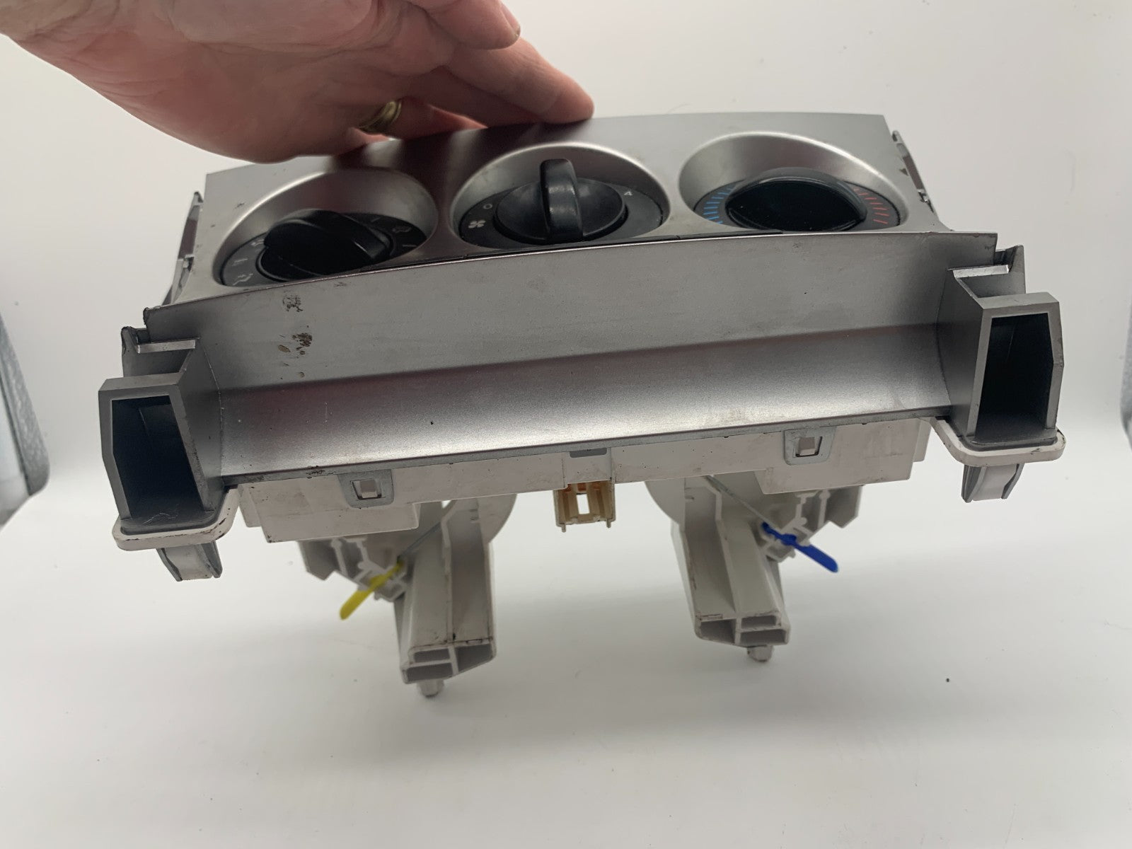 2010-2011 Mazda 3 Climate Control Manual AC Heater Unit OEM