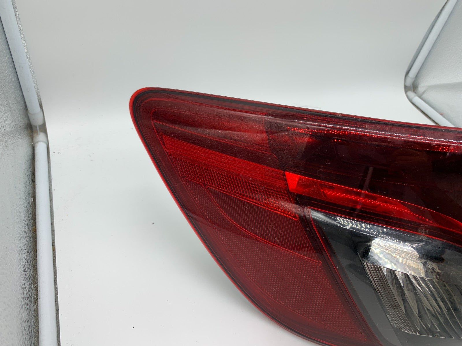 2013-2015 Mazda CX9 CX-9 Driver Tail Light Taillight Lamp OEM D03B66004