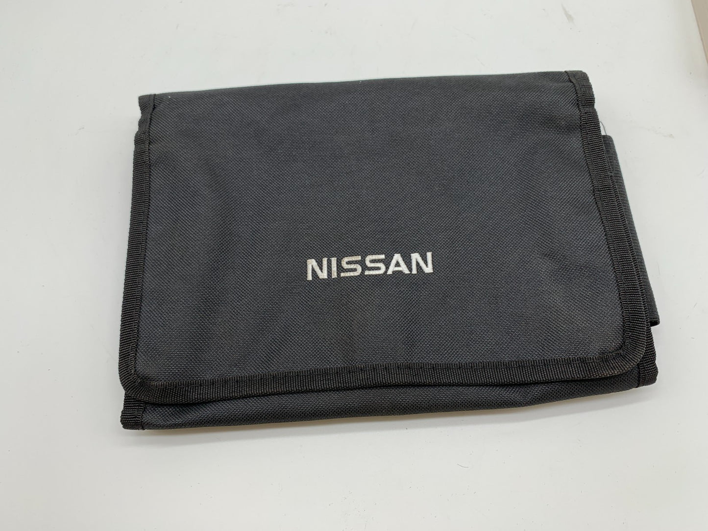 2017 Nissan Sentra Owners Manual Set with Case OEM C03B49015