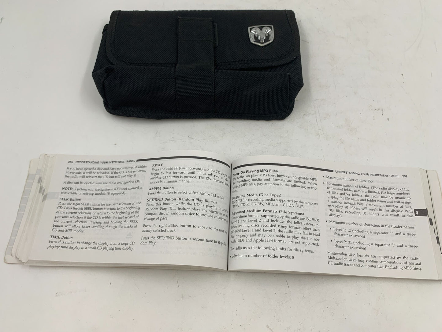 2009 Dodge Journey Owners Manual with Case OEM C03B36005