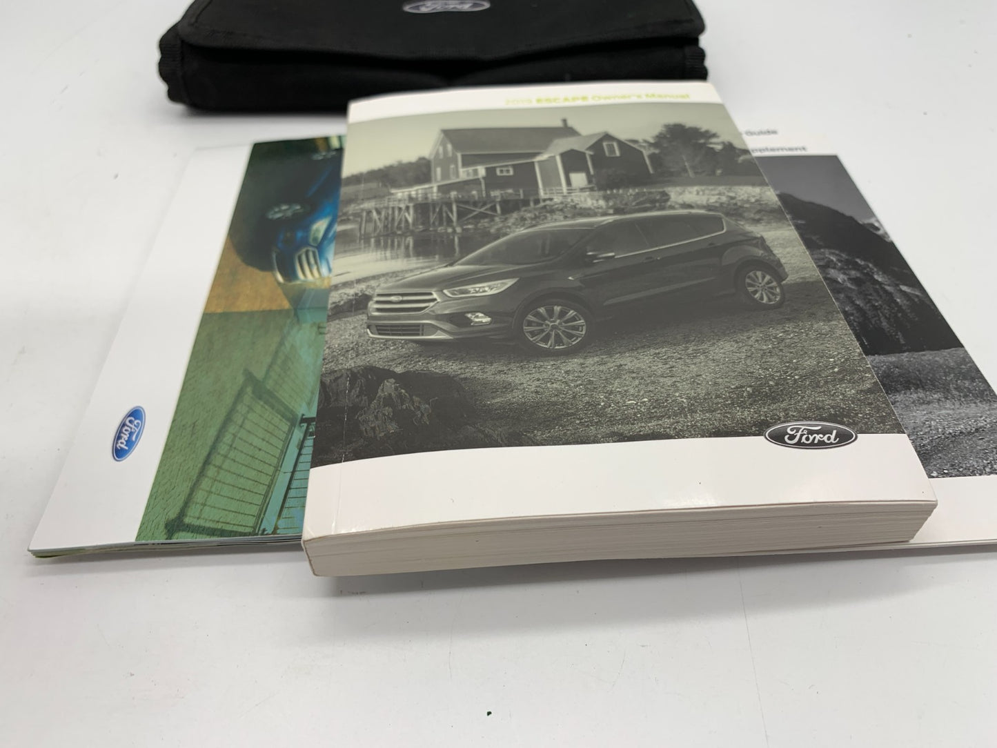 2019 Ford Escape Owners Manual Set with Case OEM C02B14053