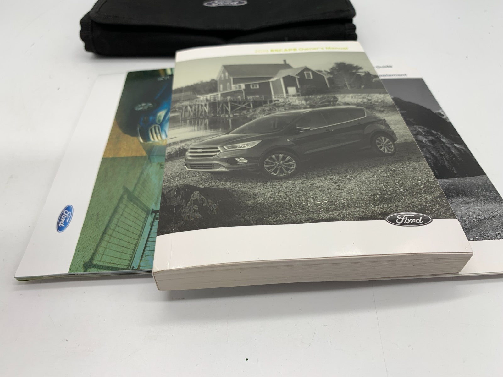 2019 Ford Escape Owners Manual Set with Case OEM C02B14053