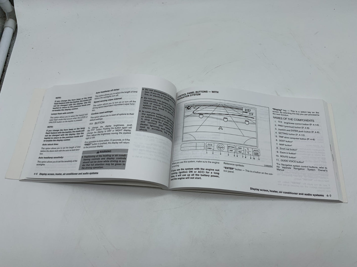 2004 Nissan Maxima Owners Manual OEM C03B56015