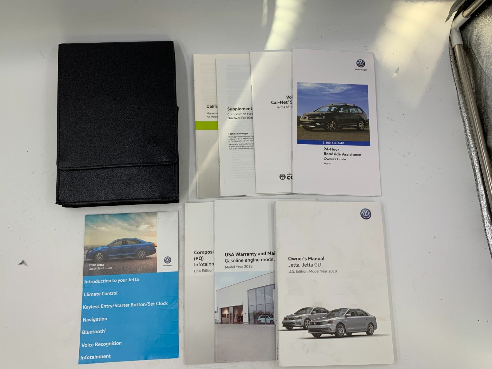 2018 Volkswagen Jetta GLI Owners Manual Set with Case OEM C03B67010