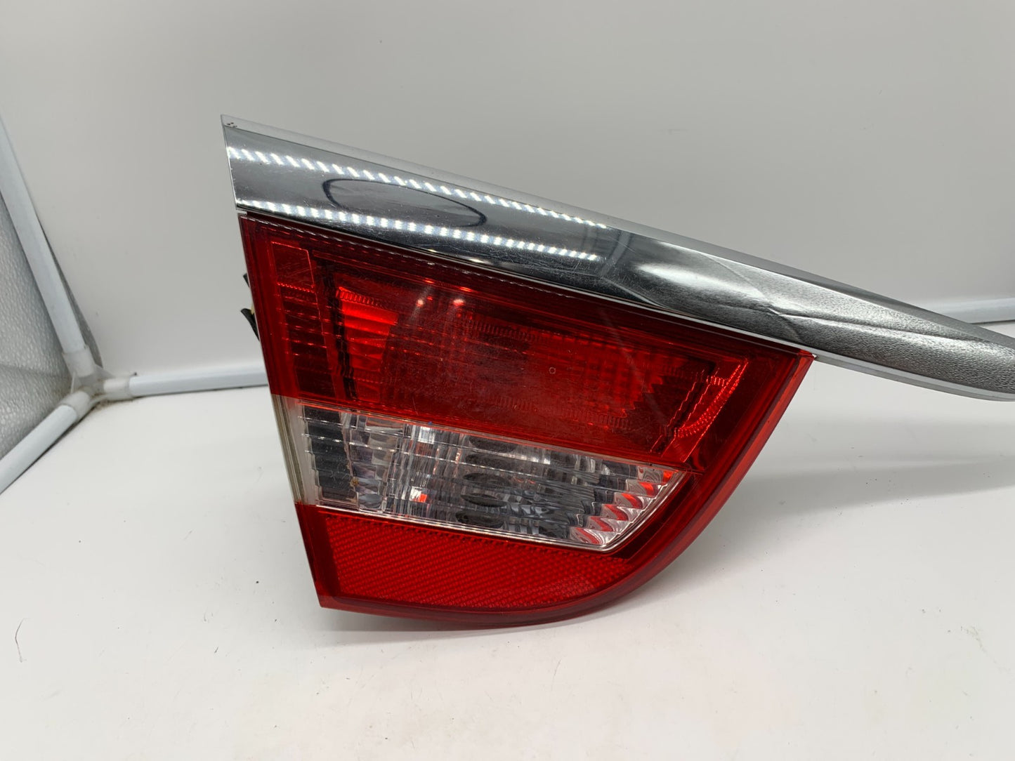 2012-2017 Buick Verano Driver Side Trunklid Tail Light Taillight OEM 22985775