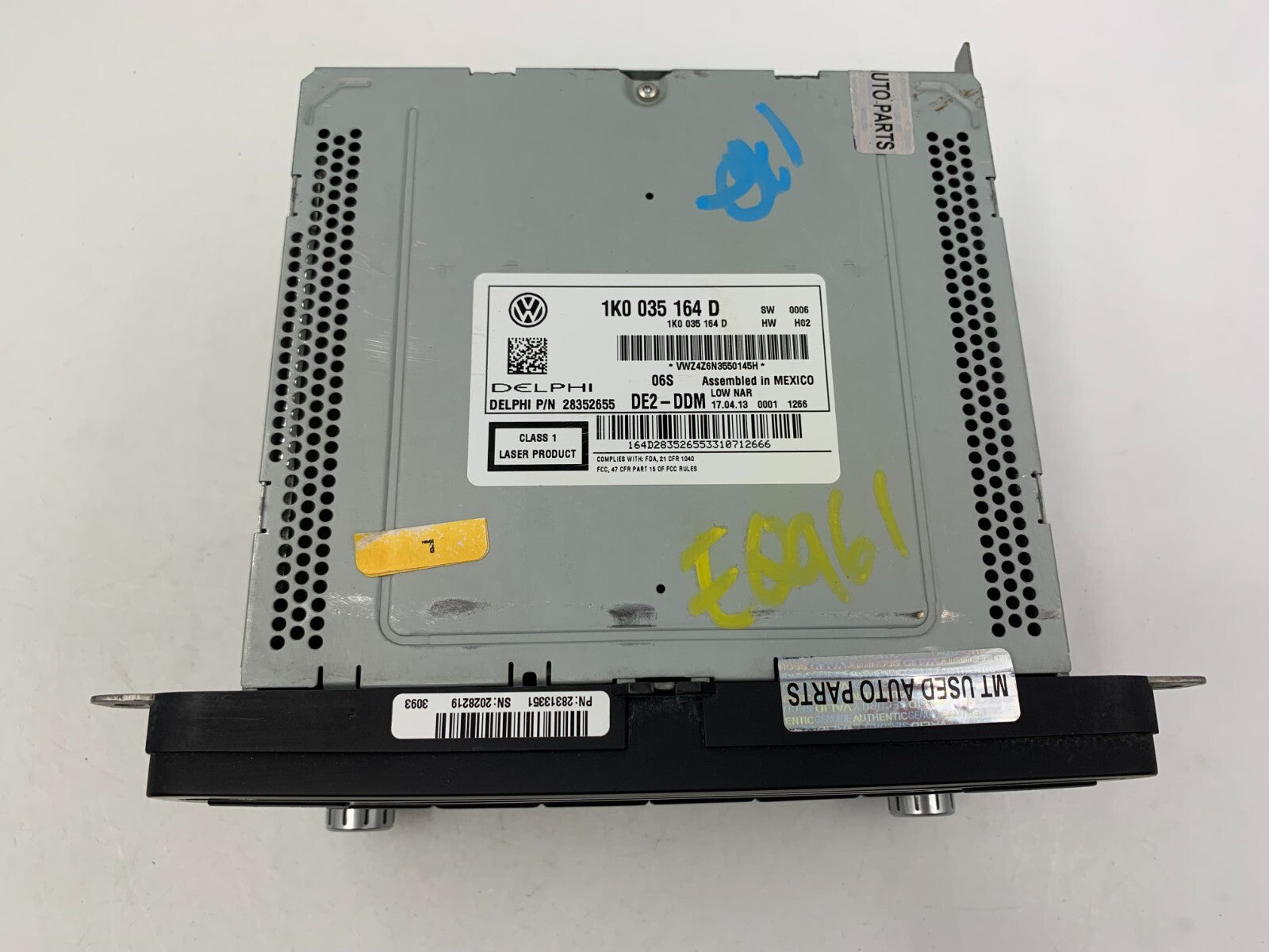 2011-2014 Volkswagen Jetta AM FM CD Player Radio Receiver OEM C02B06025