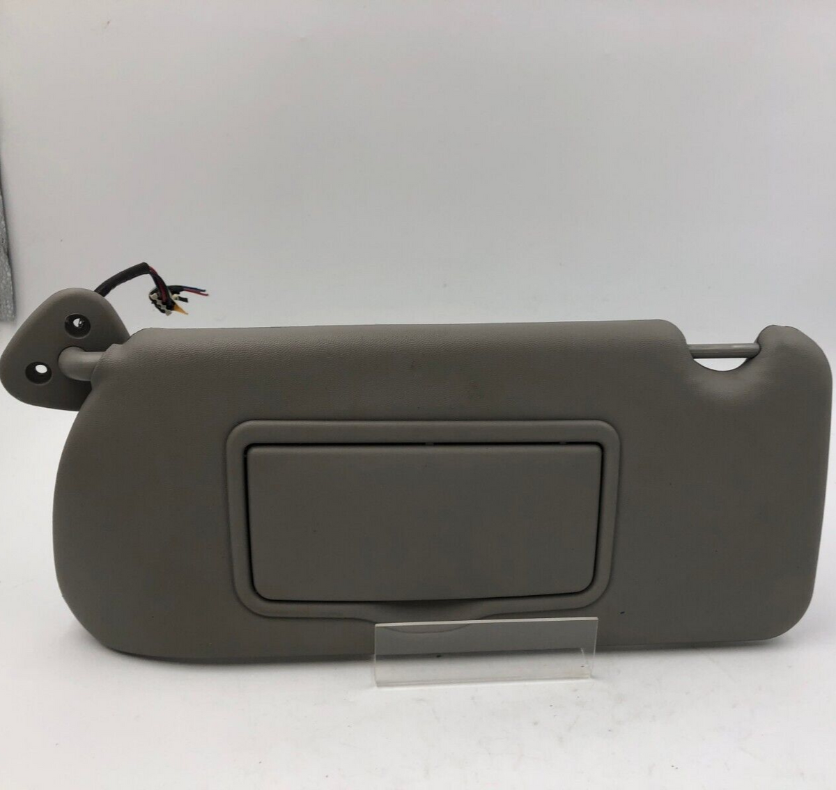 2003-2007 Cadillac CTS Driver Sun Visor Gray Illuminated OEM C01B19019