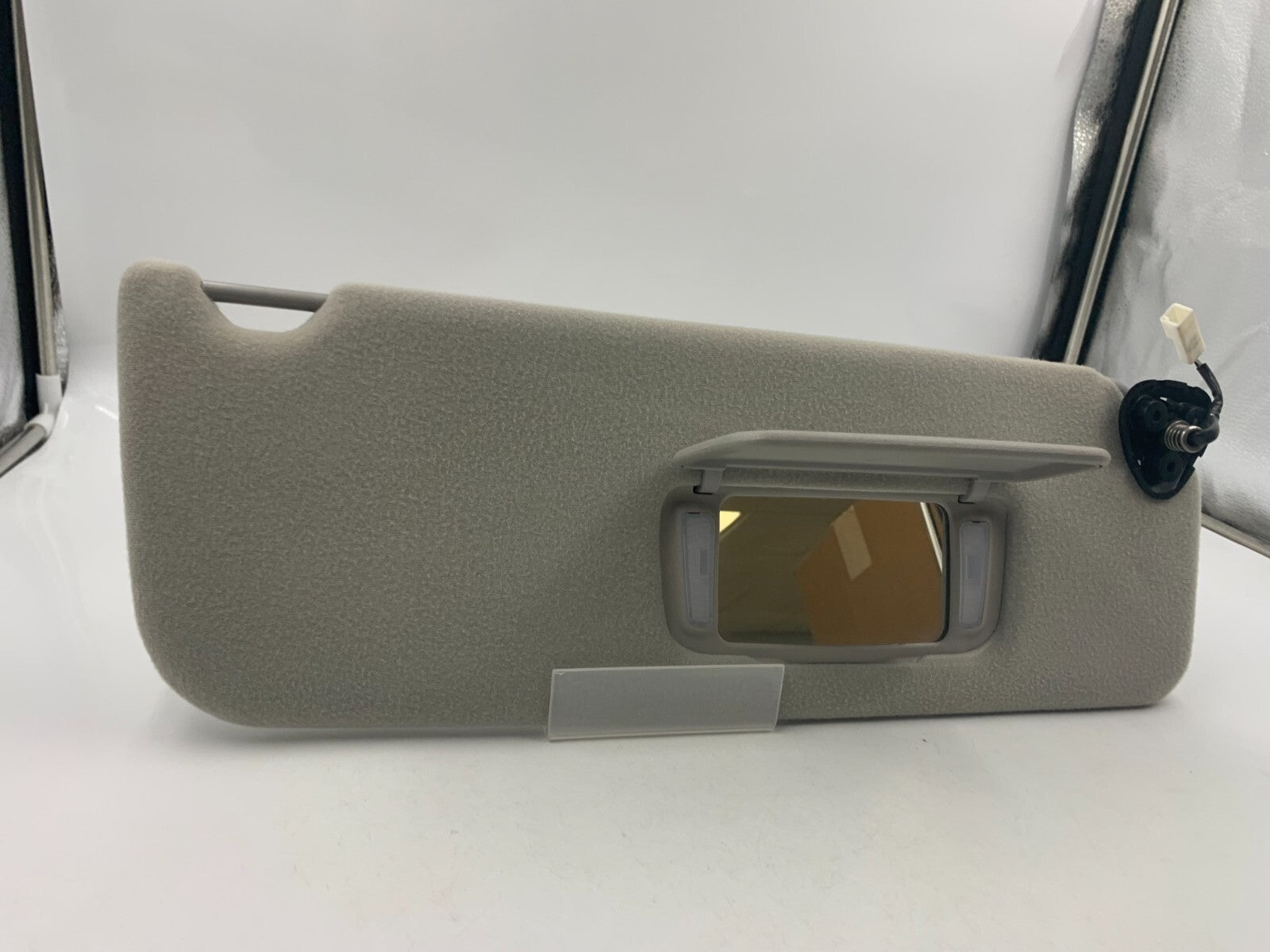 2005-2010 Toyota Sienna Passenger Sun Visor Gray Illuminated OEM B03B42046
