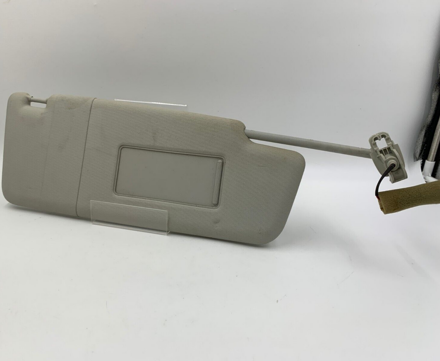 2012-2020 Volkswagen Passat Passenger Sun Visor Gray Illuminated OEM D03B44005