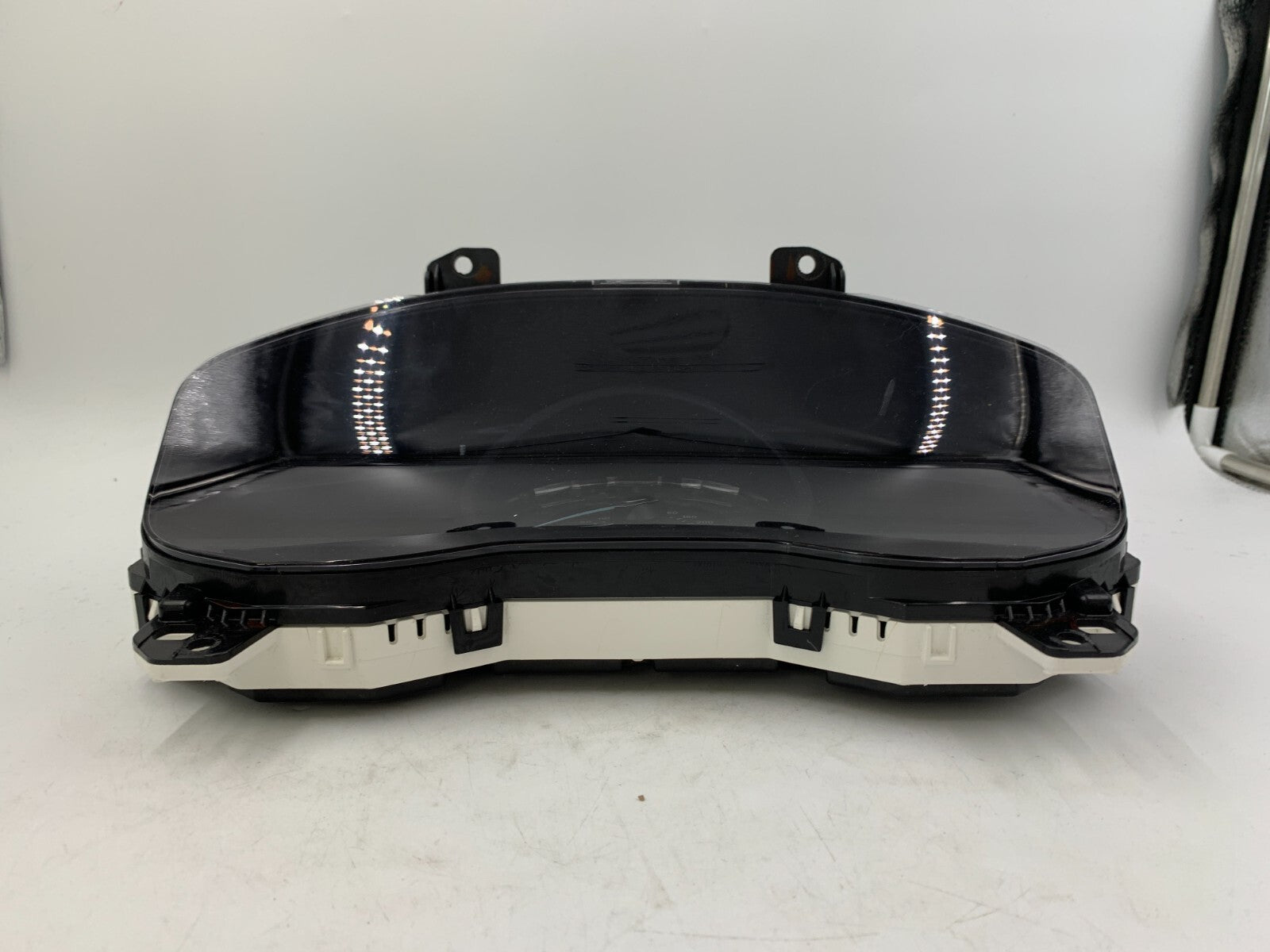 2016 Ford Fusion Speedometer Instrument Cluster 69,507 Miles OEM B02B43026