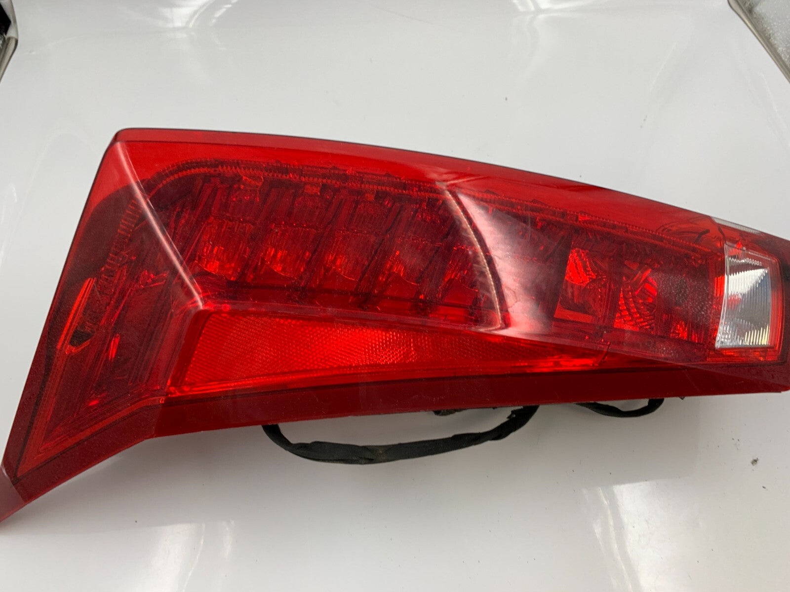 2010-2016 Cadillac SRX Driver Side Tail Light Taillight OEM B04B12049