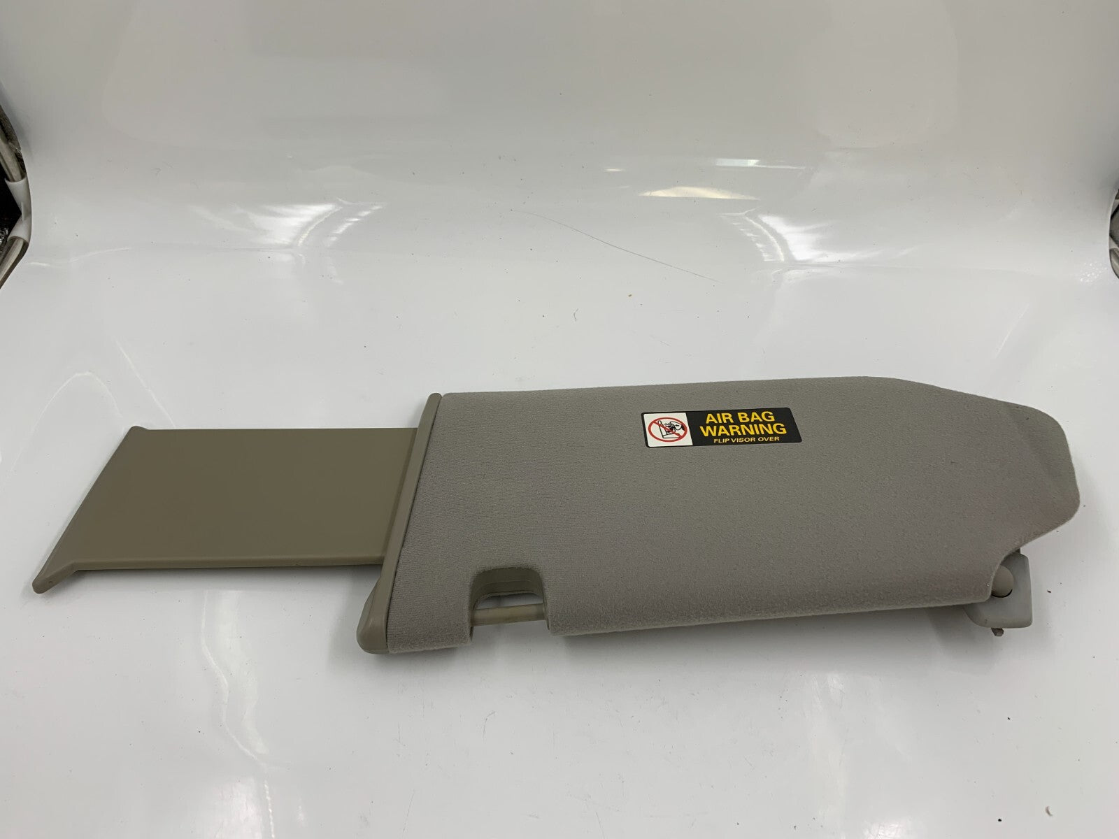 2005 Nissan Maxima Passenger Sun Visor Gray Illumination OEM C04B14033