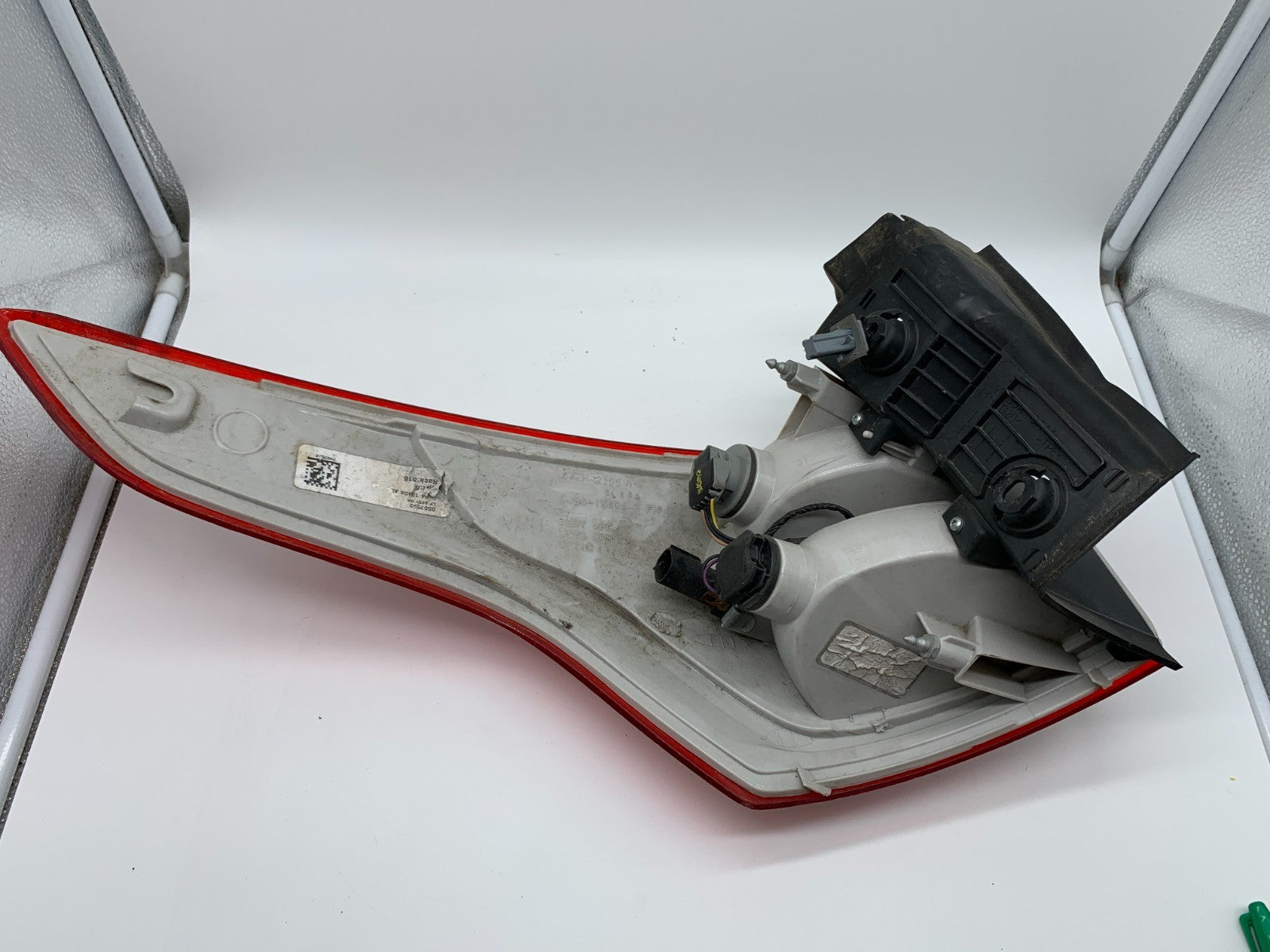 2013-2016 Ford Escape Passenger Side Tail Light Taillight OEM A03B54002