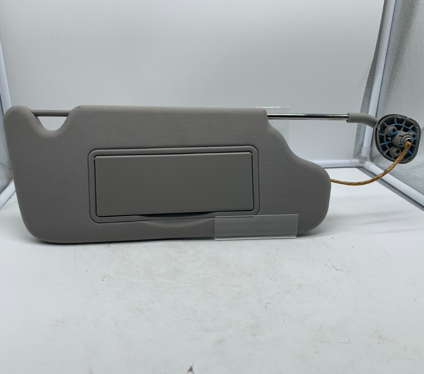 2006-2016 Chevrolet Impala Passenger Sun Visor Sunvisor Gray OEM A03B12005