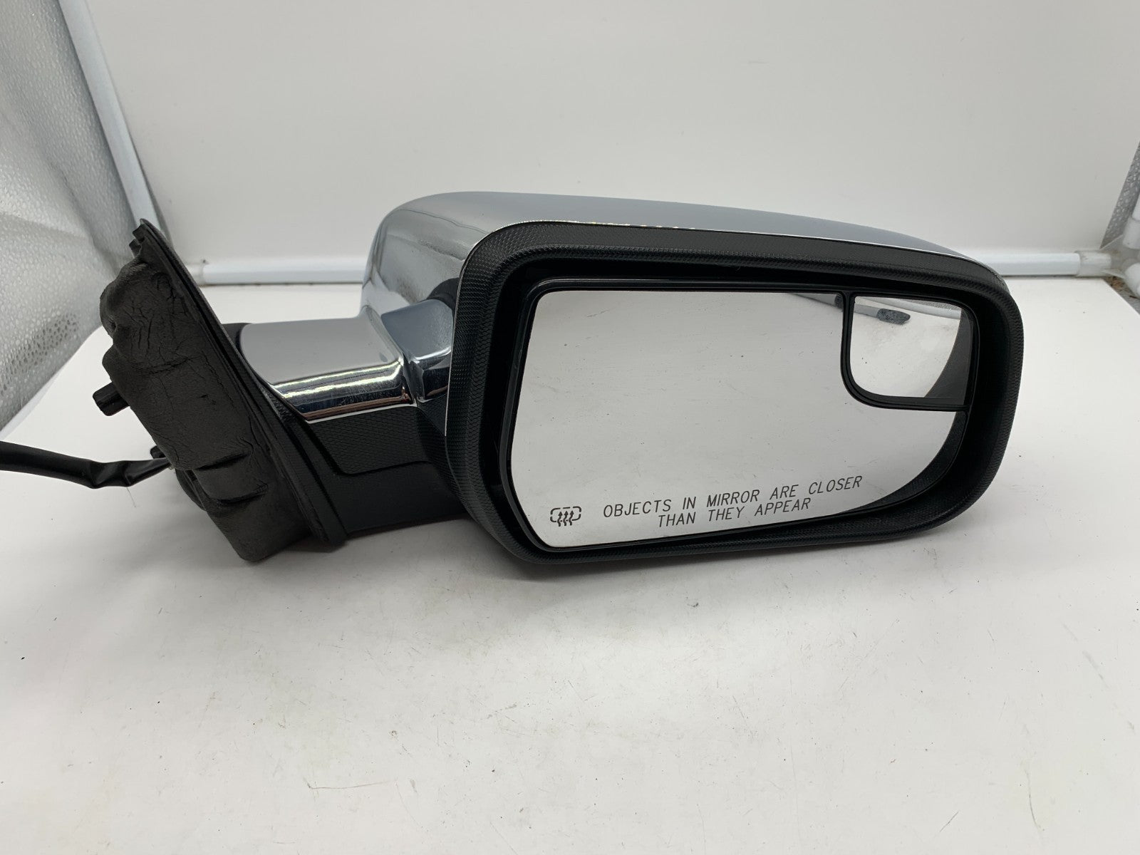 2012-2013 GMC Terrain Passenger View Power Door Mirror Chrome OEM