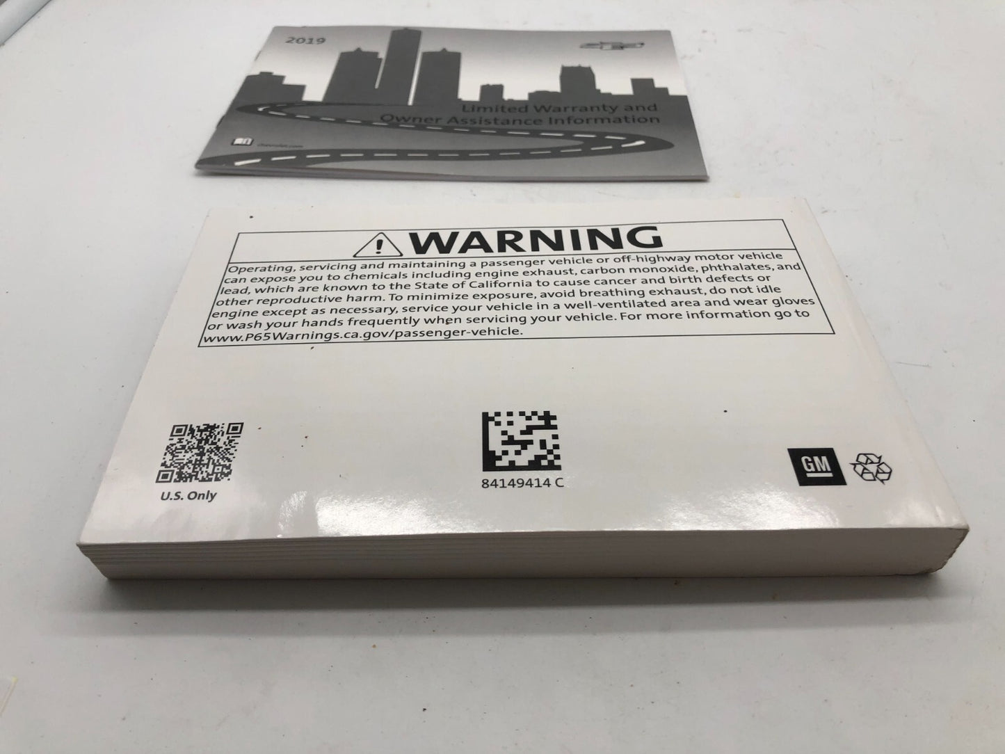 2019 Chevrolet Traverse Owners Manual Set OEM D02B01059