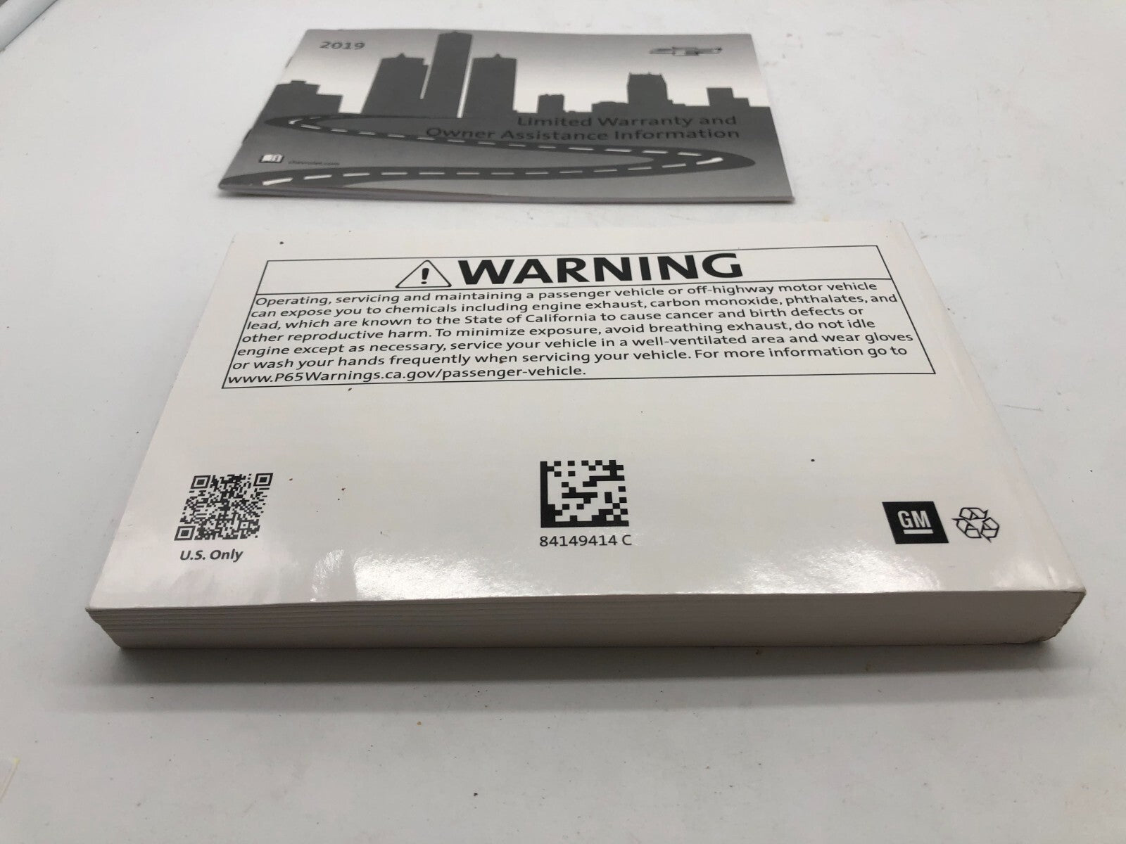 2019 Chevrolet Traverse Owners Manual Set OEM D02B01059