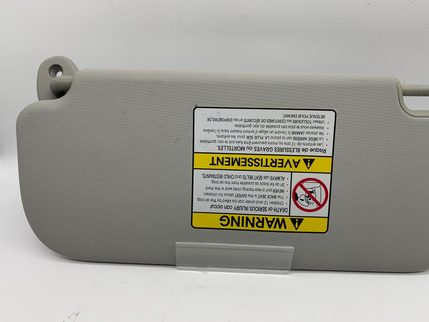 2014-2019 Kia Soul Passenger Sun Visor Gray Illuminated OEM A02B54009