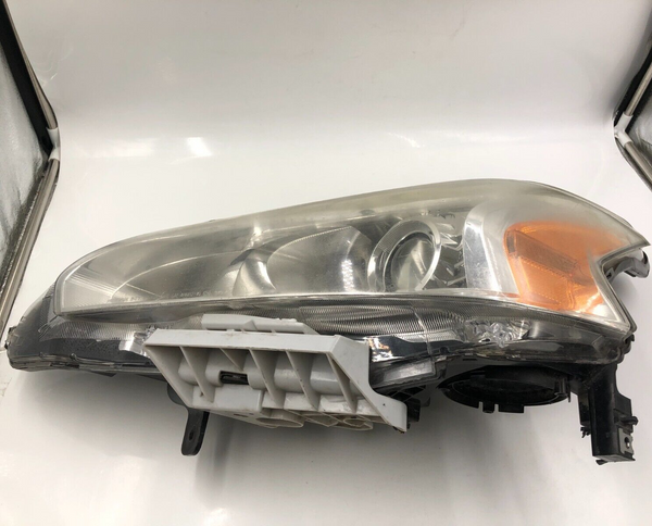 2015-2017 Toyota Camry Passenger Side Head Light Headlight OEM LTH01073