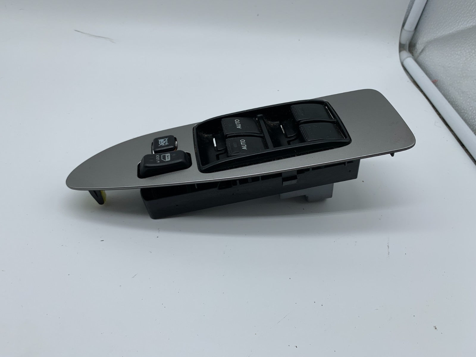 2005-2009 Toyota Avalon Master Power Window Switch OEM B03B55041