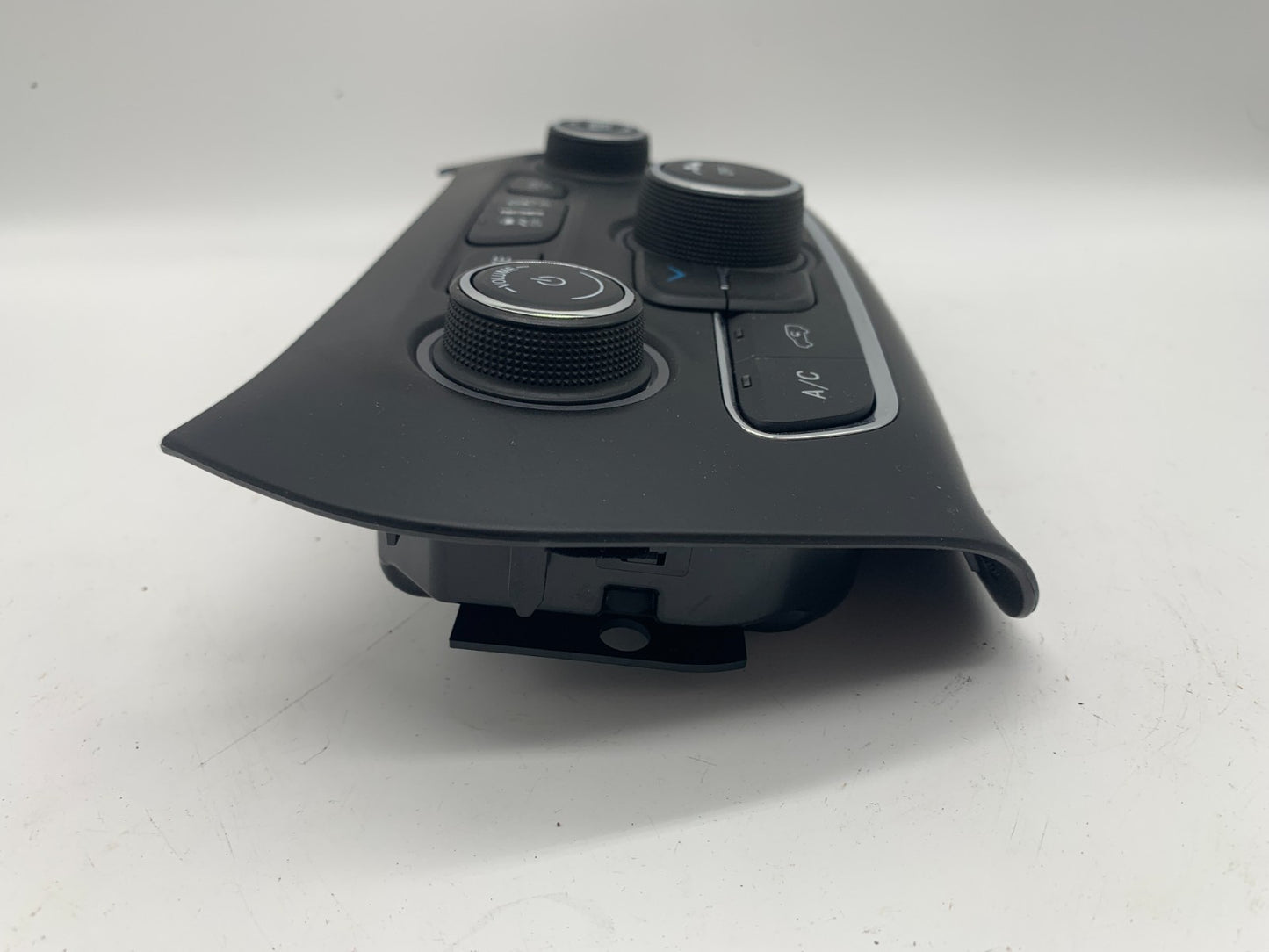 2019-2023 Jeep Cherokee Climate Control AC Heater Unit OEM 68285938AD