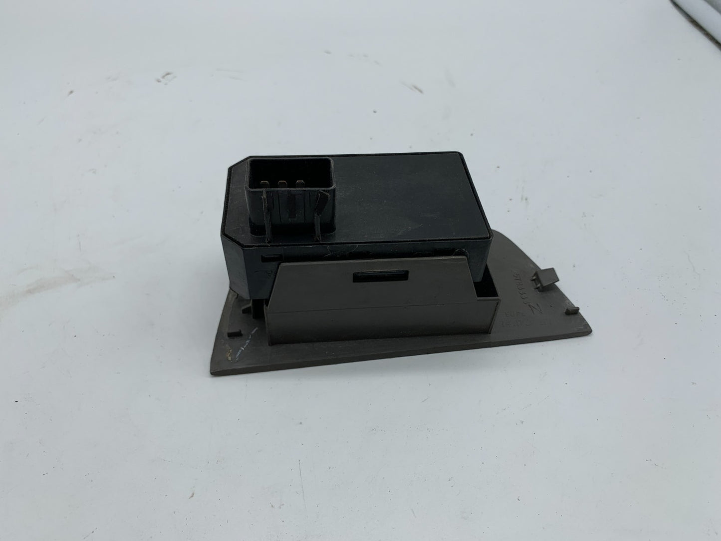 2008-2014 GMC Savana 1500 Master Power Window Switch OEM D01B36014