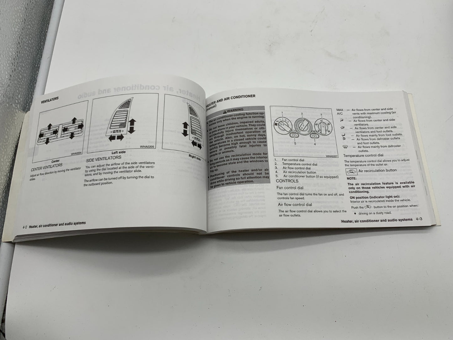 2003 Nissan Altima Owners Manual Set with Case OEM R01B17016