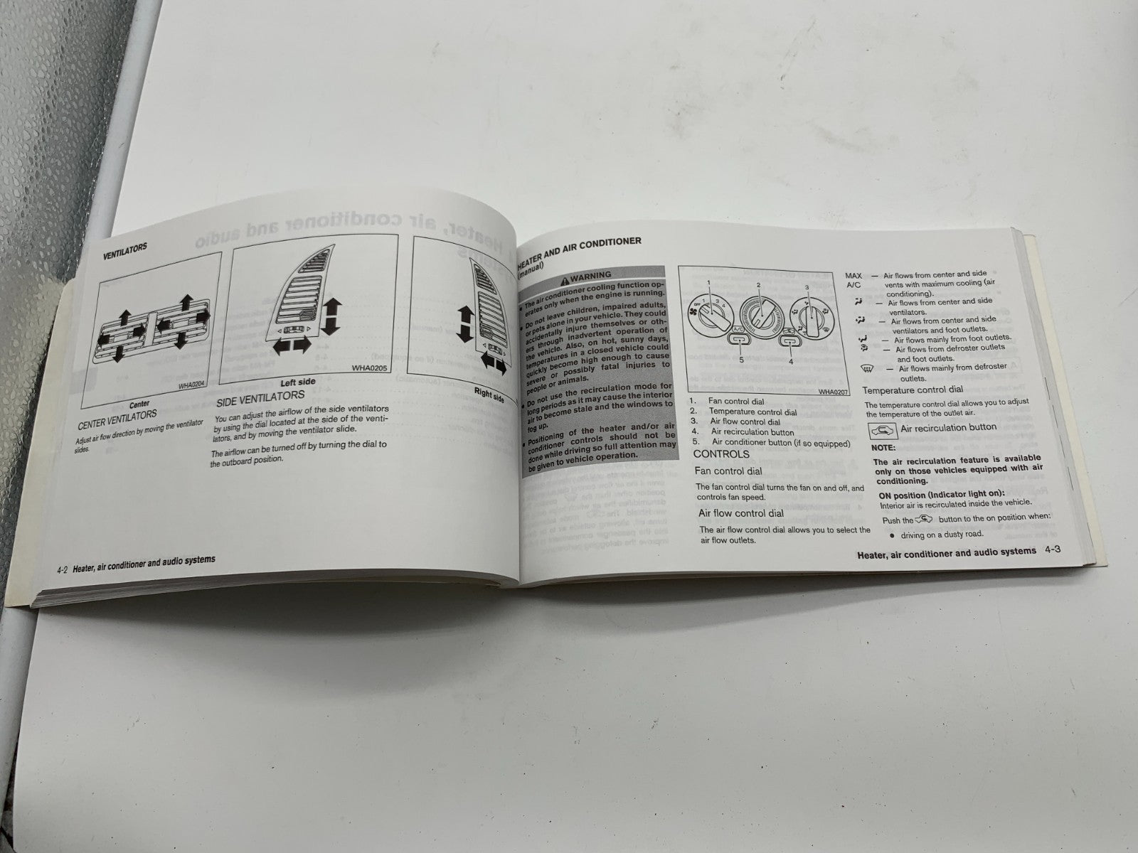2003 Nissan Altima Owners Manual Set with Case OEM R01B17016